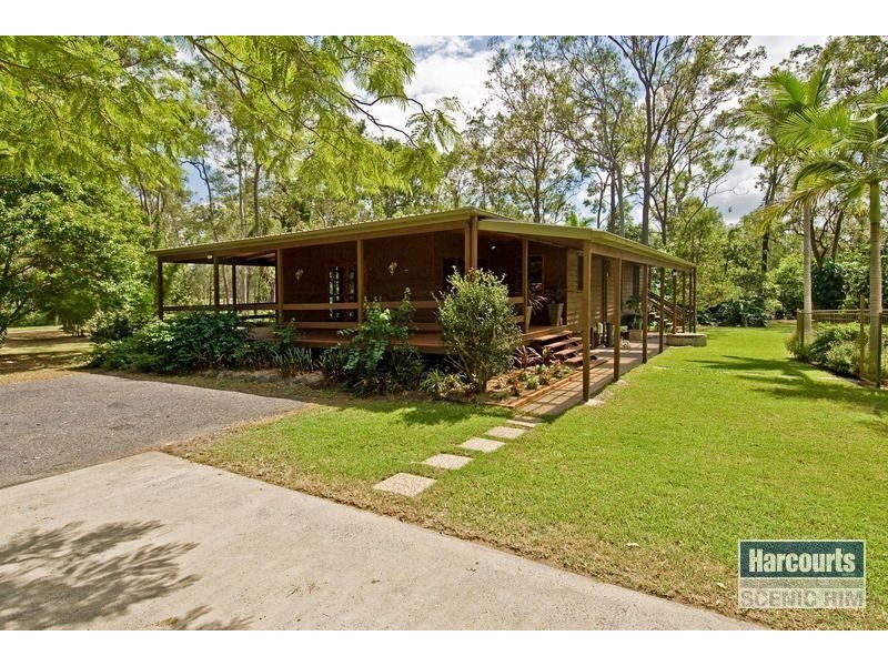 92 Smith Road, Park Ridge South QLD 4125