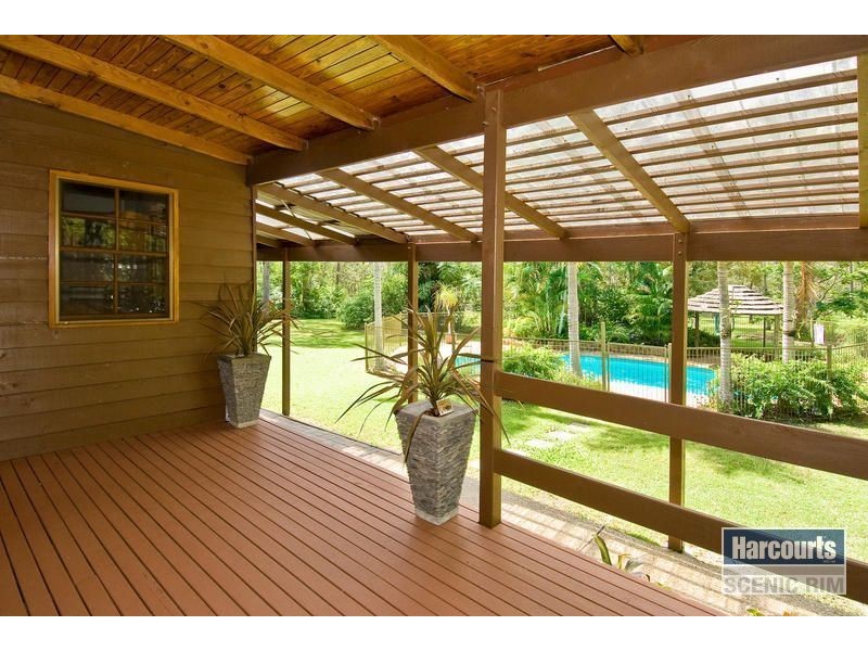 92 Smith Road, Park Ridge South QLD 4125