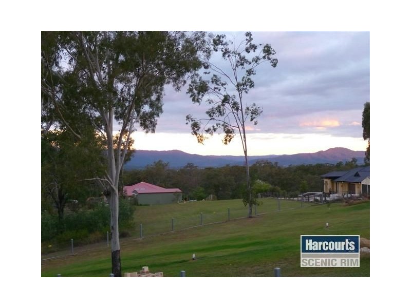 10 Borrowdale Court, Mundoolun QLD 4285