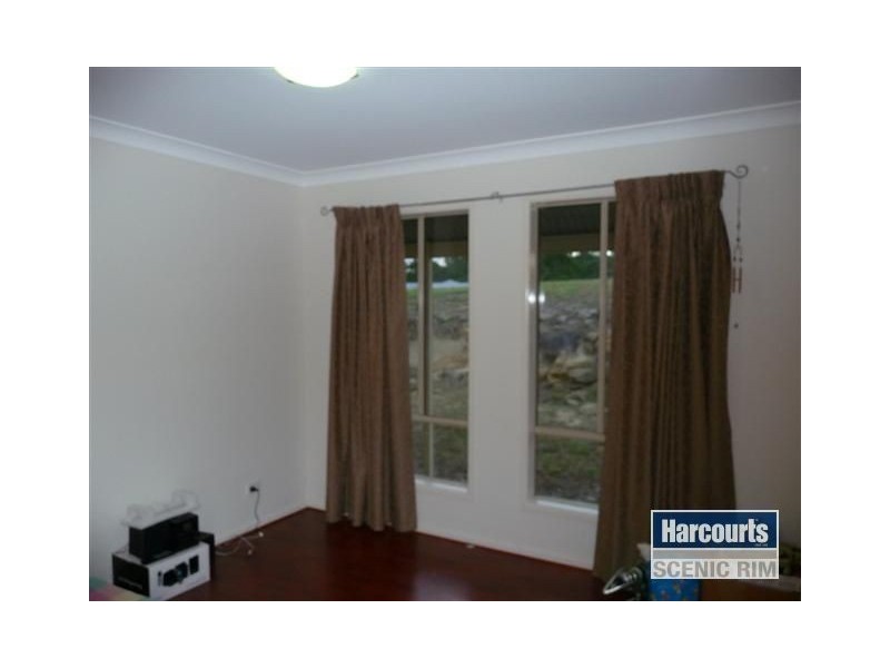 10 Borrowdale Court, Mundoolun QLD 4285