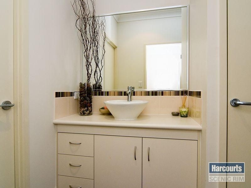 10-12 Bullock Wagon Crescent, Greenbank QLD 4124