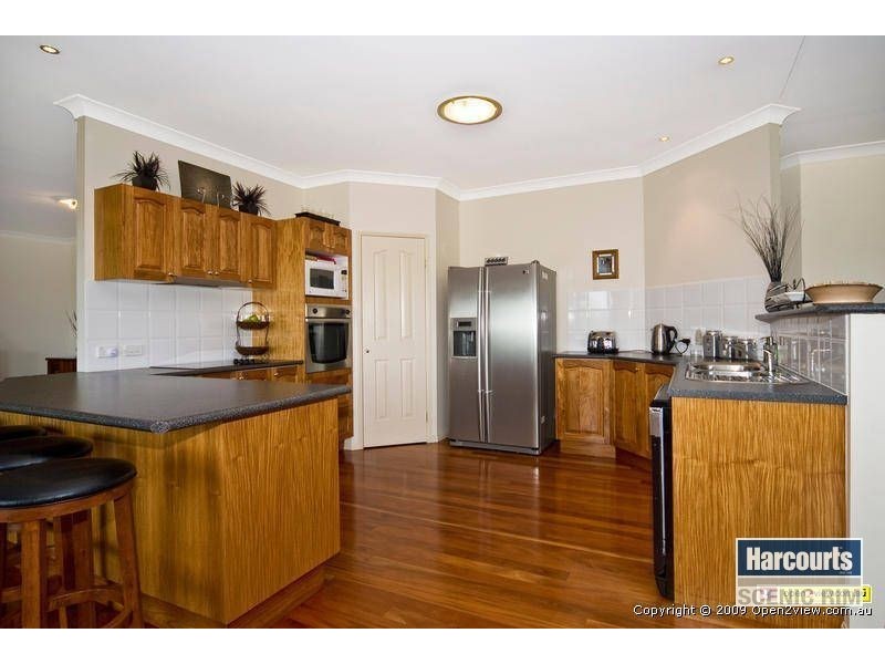18 Friendship Court, Mundoolun QLD 4285