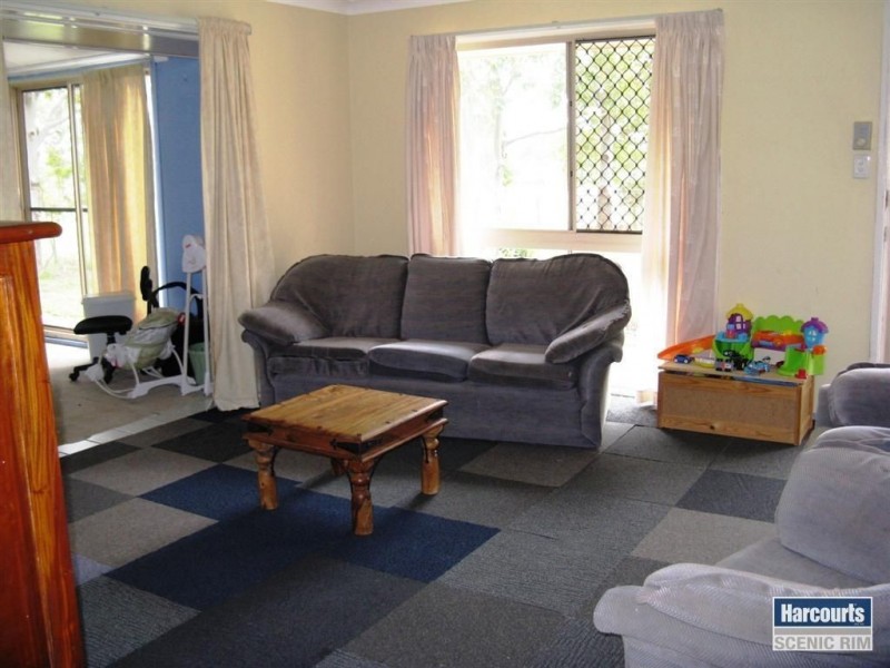 2-4 Russell Court, Cedar Grove QLD 4285