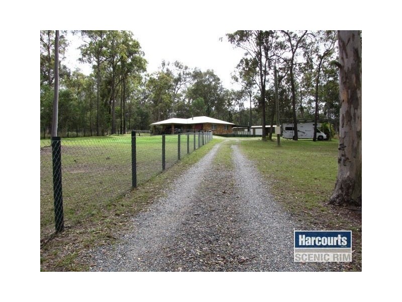 44 Lakefield Court, Chambers Flat QLD 4133
