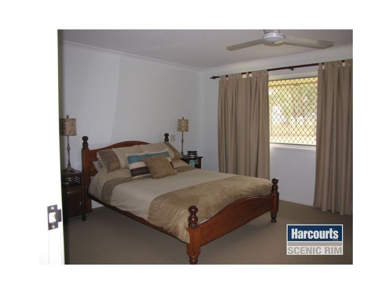 44 Lakefield Court, Chambers Flat QLD 4133