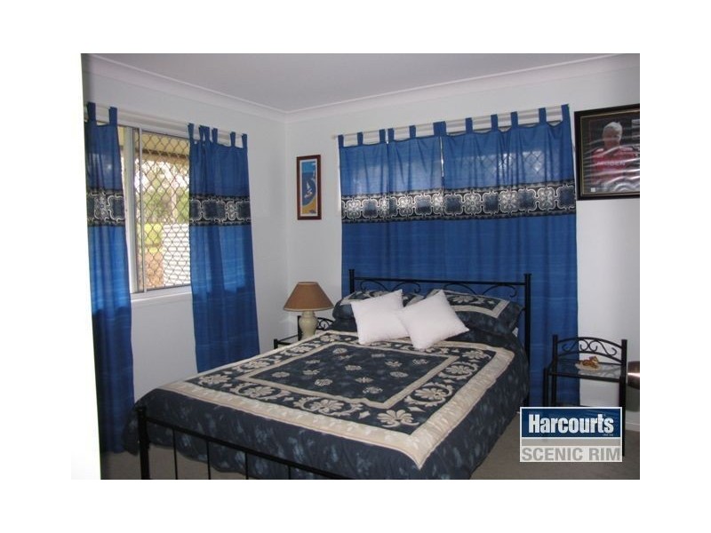 44 Lakefield Court, Chambers Flat QLD 4133