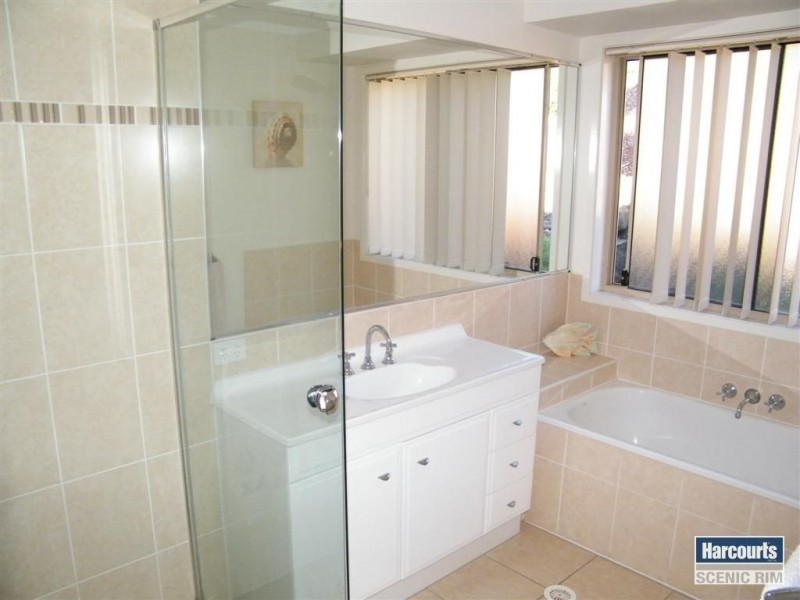 72-74 Lady Penrhyn Court, Mundoolun QLD 4285