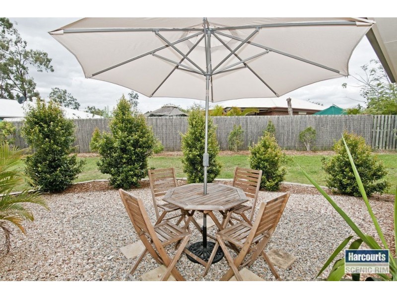 19 Hilltop Crescent, Jimboomba QLD 4280