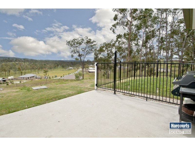 36 Prince of Wales Court, Mundoolun QLD 4285