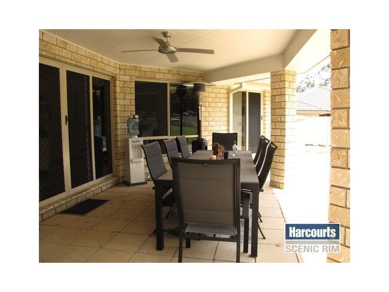 37 Gumview Cr, Jimboomba QLD 4280