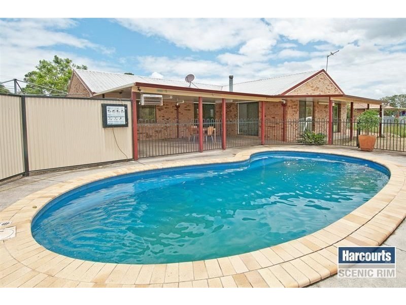 74 Vista Road, South Maclean QLD 4280