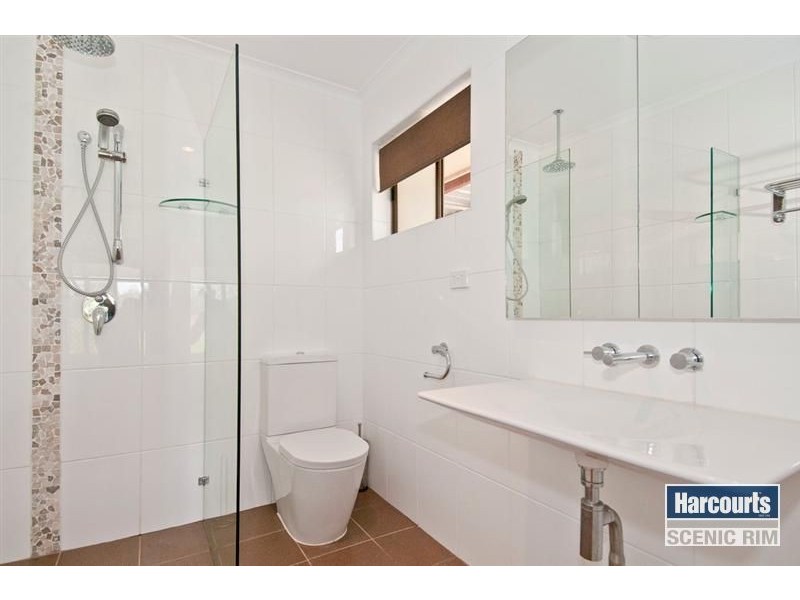 74 Vista Road, South Maclean QLD 4280