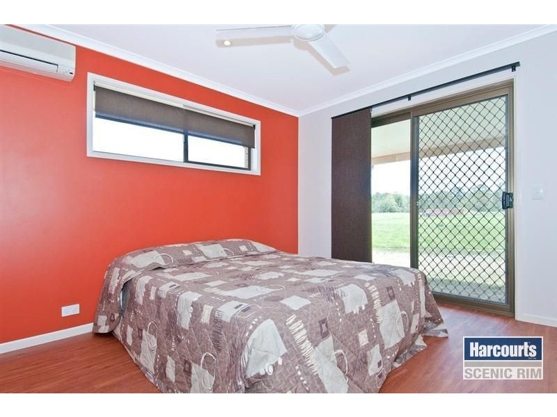 74 Vista Road, South Maclean QLD 4280