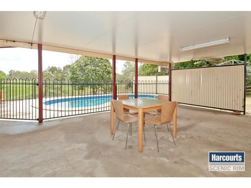 74 Vista Road, South Maclean QLD 4280
