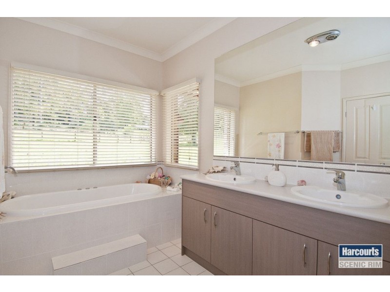 Cedar Vale QLD 4285