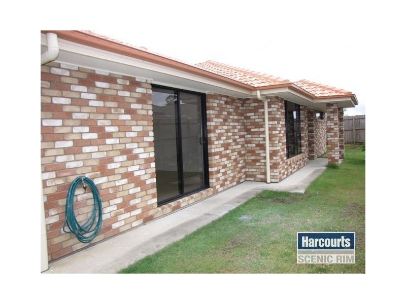 2 Hilltop Crescent, Jimboomba QLD 4280
