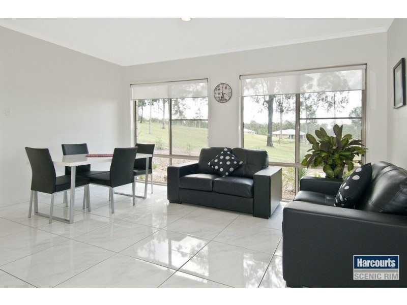 5 White Beech Court, Cedar Vale QLD 4285