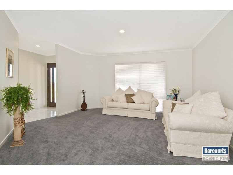 5 White Beech Court, Cedar Vale QLD 4285