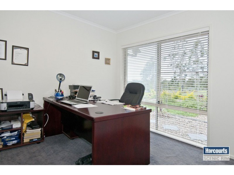 5 White Beech Court, Cedar Vale QLD 4285
