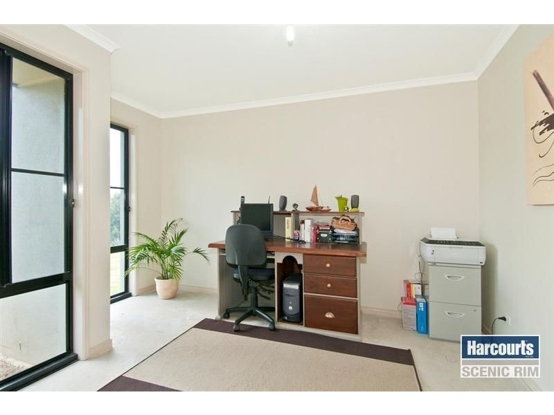 68 Lady Penrhyn Court, Mundoolun QLD 4285