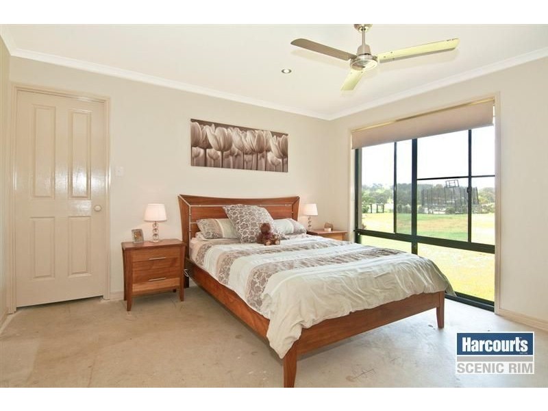 68 Lady Penrhyn Court, Mundoolun QLD 4285