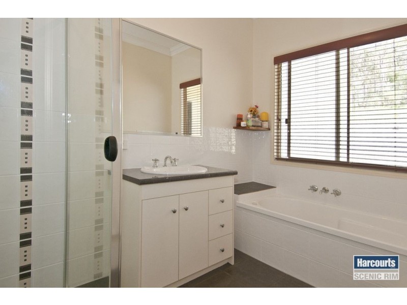 63 Monmouth Court, Jimboomba QLD 4280