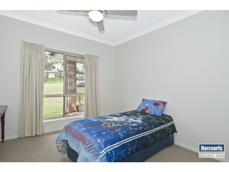 17-19 Cranbourne Drive, Jimboomba QLD 4280