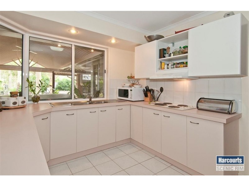 11 Apollo Court, Cedar Vale QLD 4285
