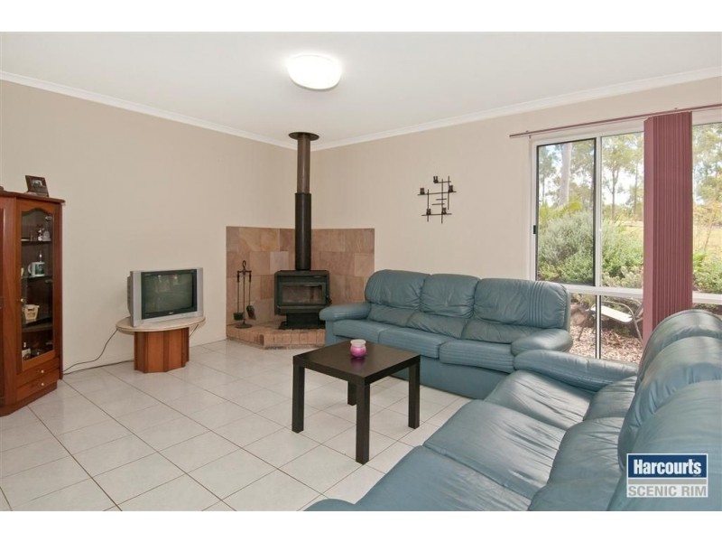 11 Apollo Court, Cedar Vale QLD 4285