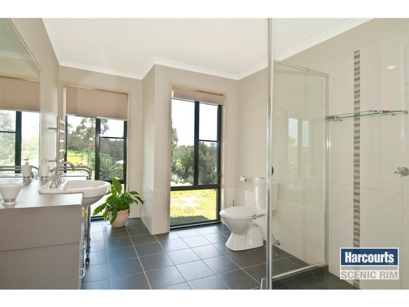 68 Lady Penrhyn Crt, Mundoolun QLD 4285