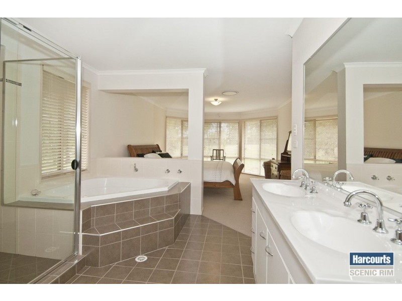 46 Bottlebrush Dr, Jimboomba QLD 4280