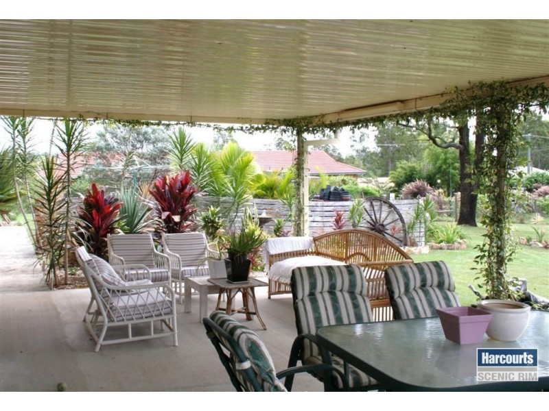 6-8 White Cedar Court, Cedar Vale QLD 4285