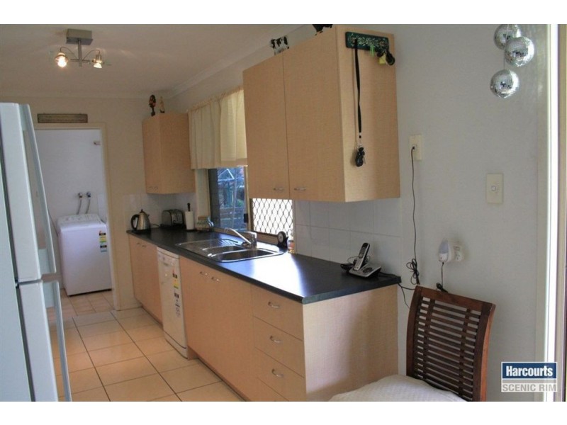 6-8 White Cedar Court, Cedar Vale QLD 4285