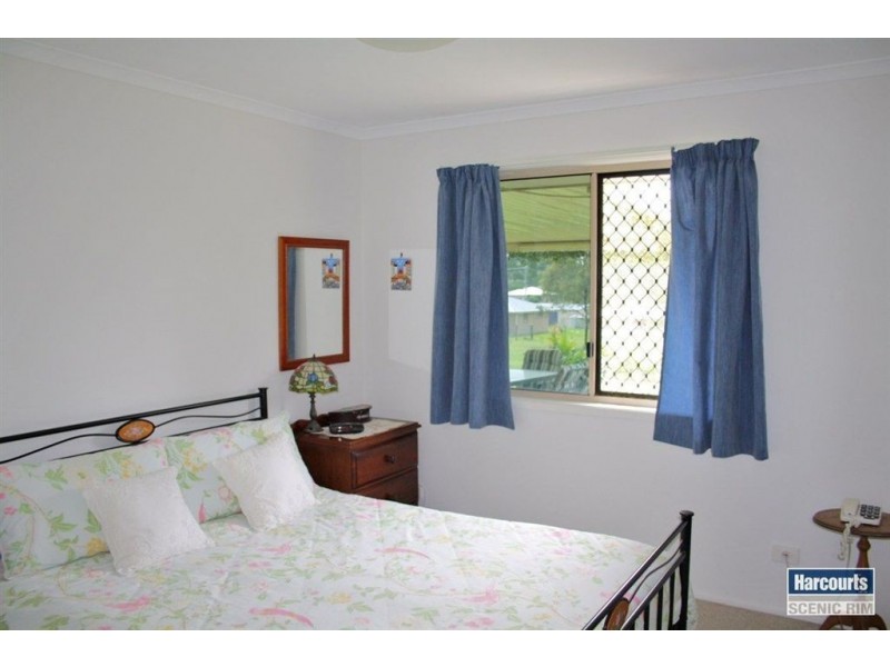 6-8 White Cedar Court, Cedar Vale QLD 4285