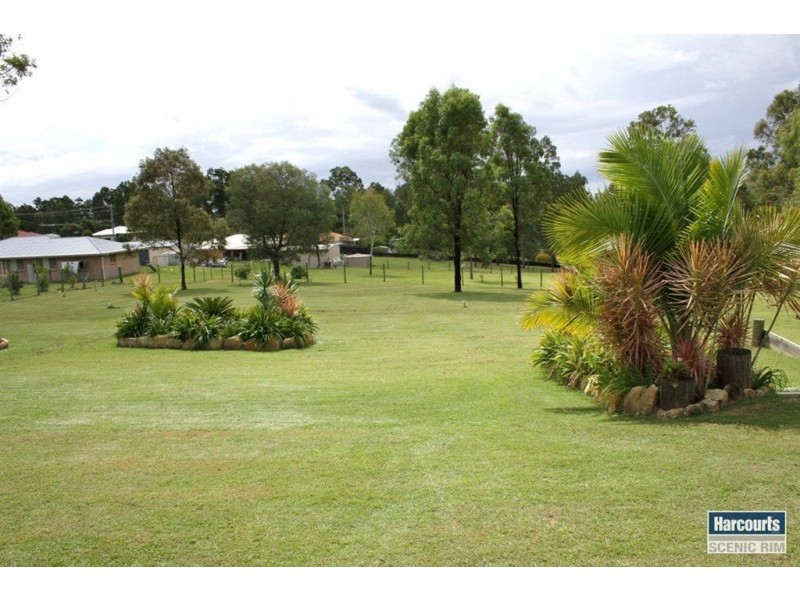 6-8 White Cedar Court, Cedar Vale QLD 4285