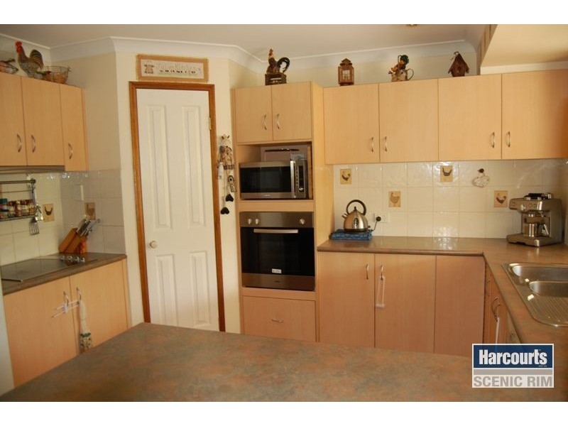 5 Jackeroo Ct, Jimboomba QLD 4280