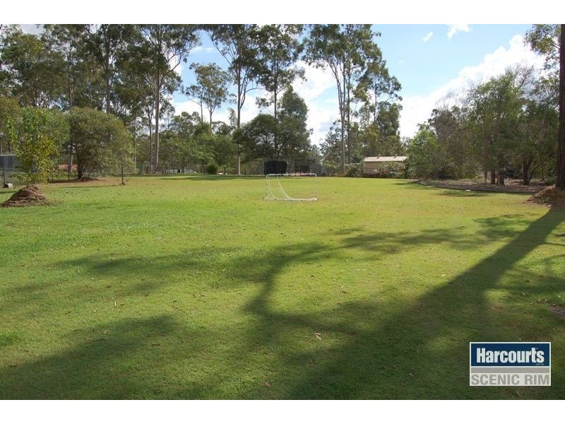 5 Jackeroo Ct, Jimboomba QLD 4280