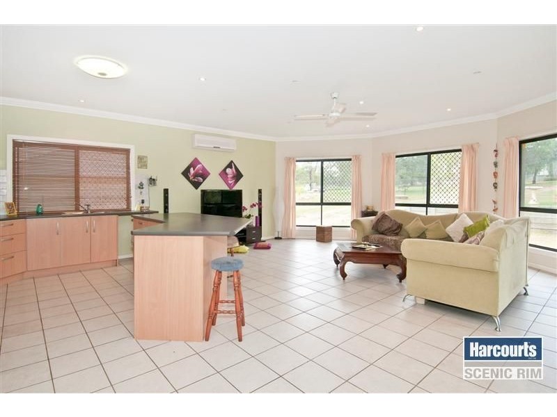 8 Overlander Ct, Jimboomba QLD 4280