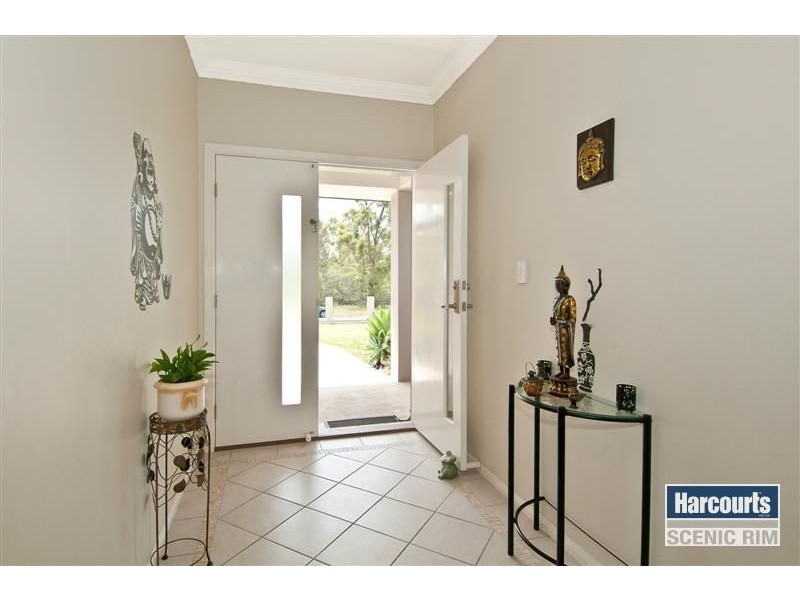 8 Overlander Ct, Jimboomba QLD 4280