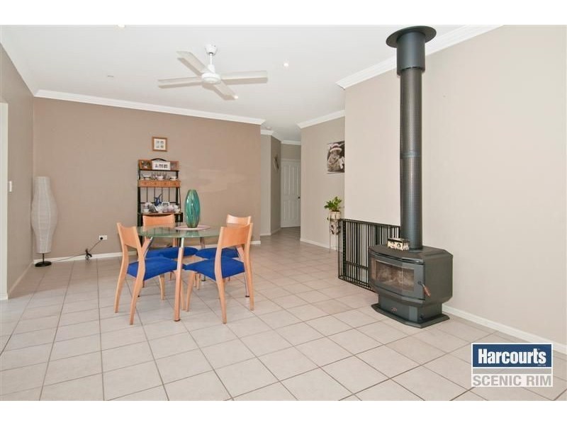 8 Overlander Ct, Jimboomba QLD 4280