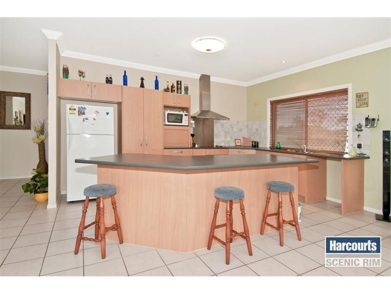 8 Overlander Ct, Jimboomba QLD 4280
