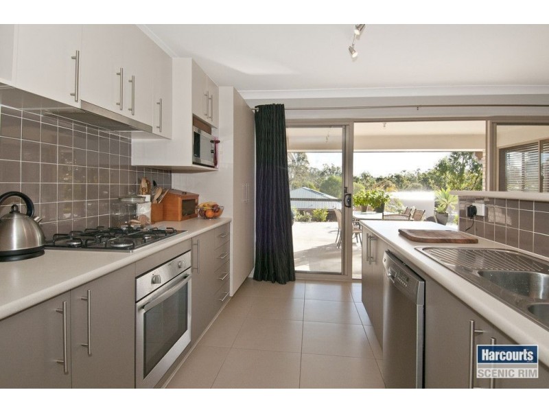 25 Maggie Crt, Cedar Vale QLD 4285