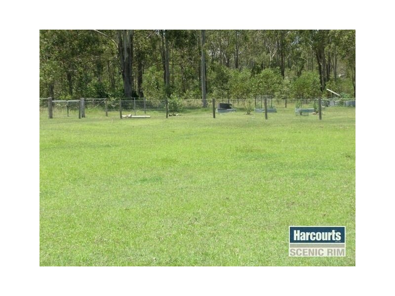 13 Gracelands Drive, North Maclean QLD 4280