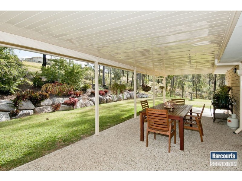 106 John Collins Drive, Mundoolun QLD 4285