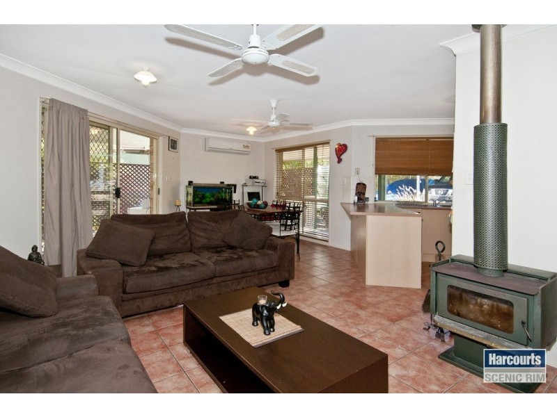 20 Pink Myrtle Court, Jimboomba QLD 4280