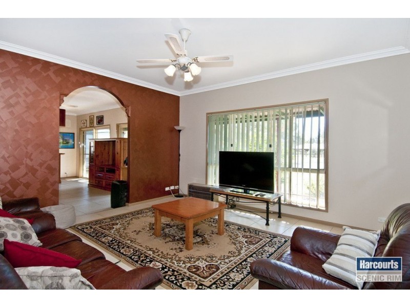 19 Glenlogan Ct, Jimboomba QLD 4280