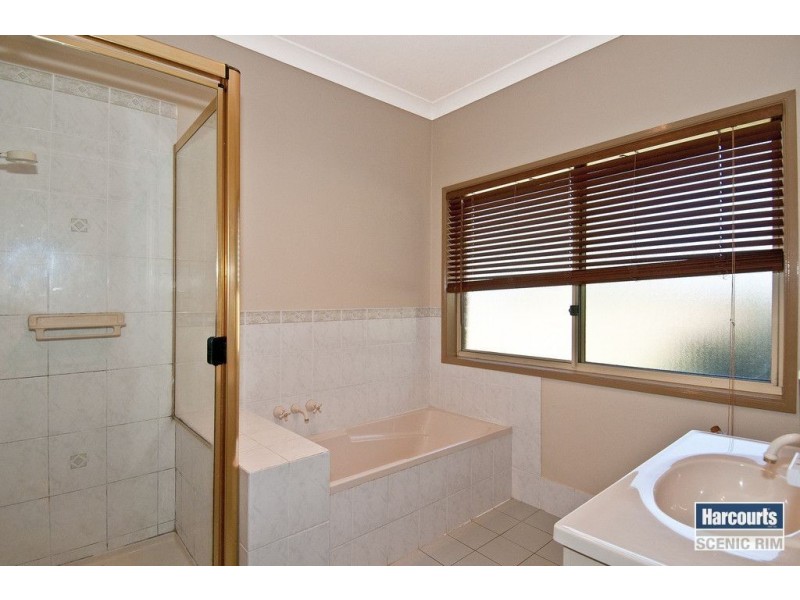 19 Glenlogan Ct, Jimboomba QLD 4280