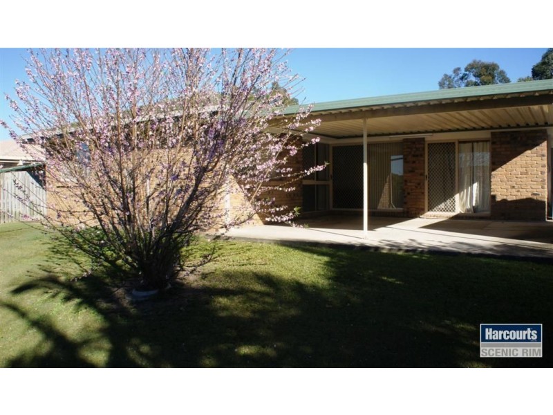 61 Julie Street, Crestmead QLD 4132