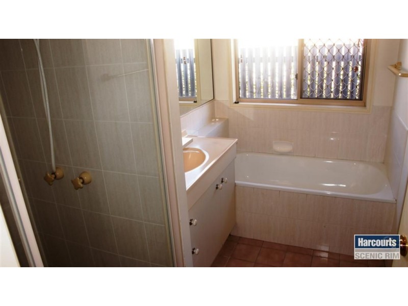 61 Julie Street, Crestmead QLD 4132