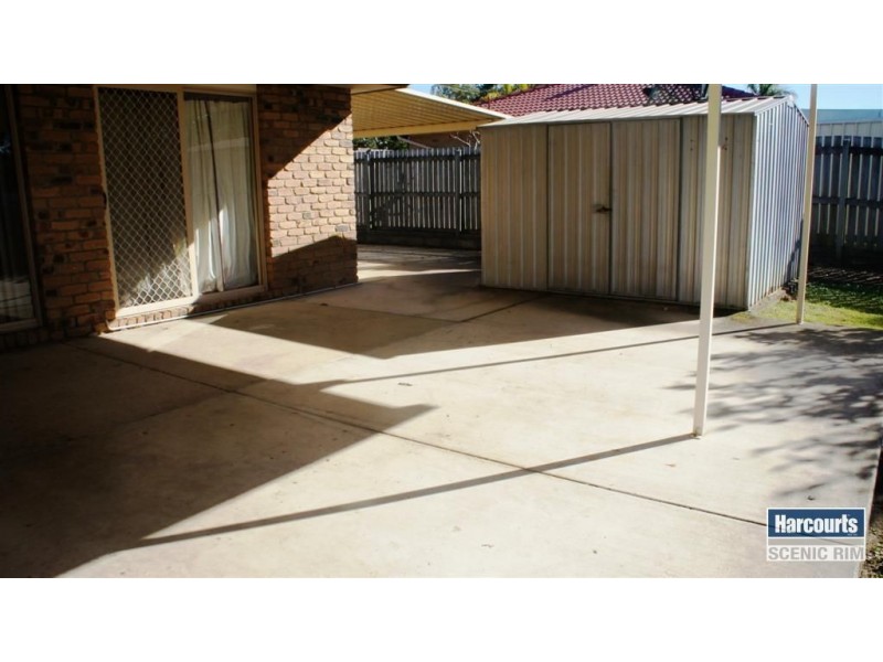 61 Julie Street, Crestmead QLD 4132